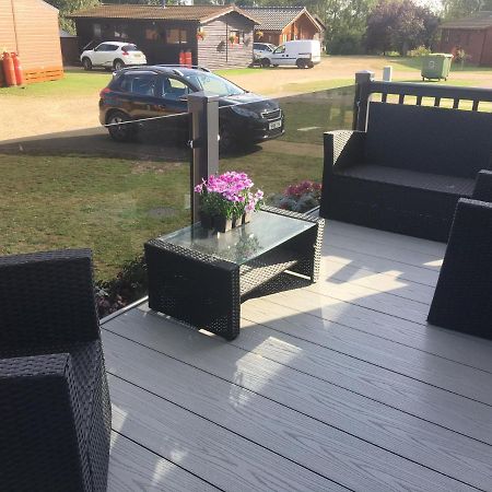 Tattershall Lakes Retreat 3 Bedroom Mini Lodge Waddington  ภายนอก รูปภาพ
