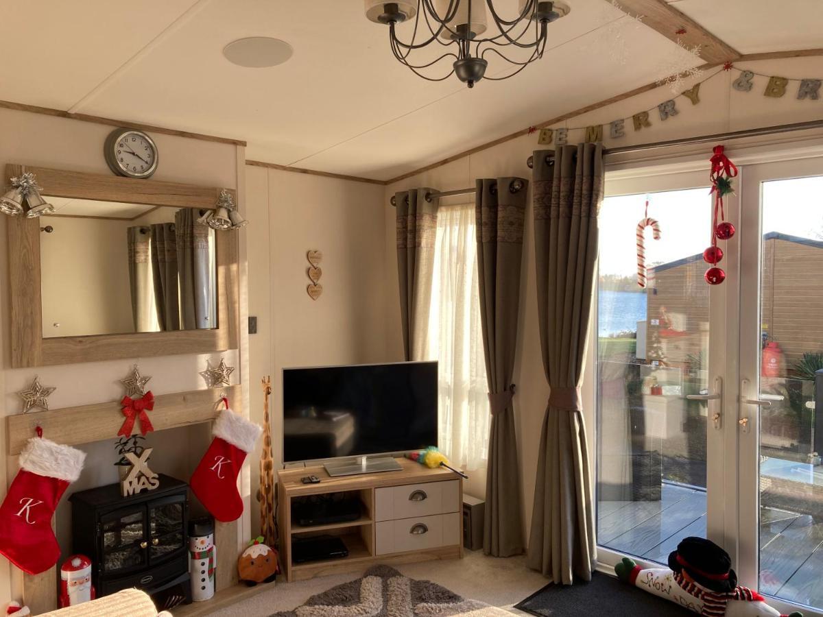 Tattershall Lakes Retreat 3 Bedroom Mini Lodge Waddington  ภายนอก รูปภาพ
