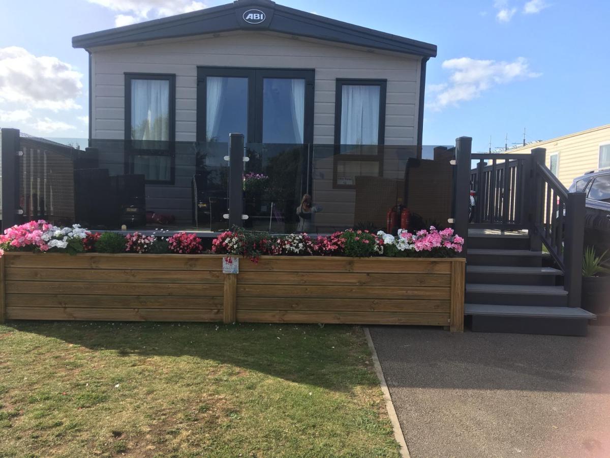 Tattershall Lakes Retreat 3 Bedroom Mini Lodge Waddington  ภายนอก รูปภาพ