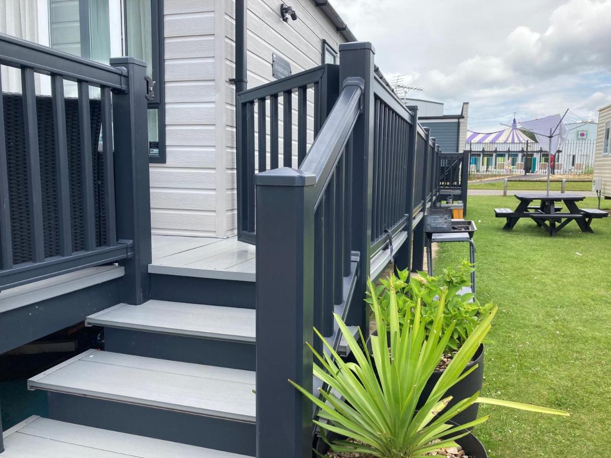 Tattershall Lakes Retreat 3 Bedroom Mini Lodge Waddington  ภายนอก รูปภาพ